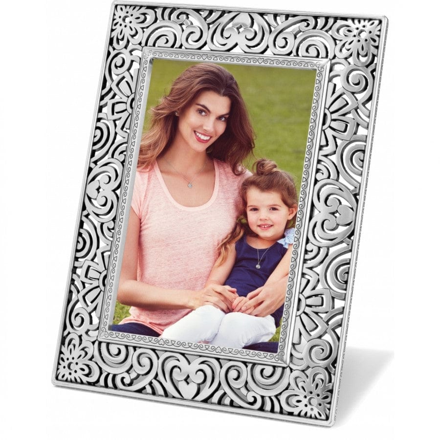 lacie-daisy-frame__silver_0_f1c14ede-00cc-4f37-9674-fc837174a0a6